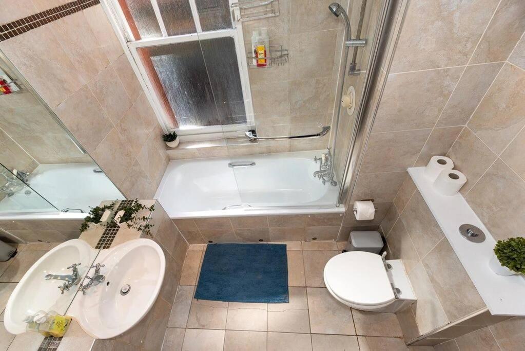 Discover London Central 2 Bedroom In Kensington Exterior foto