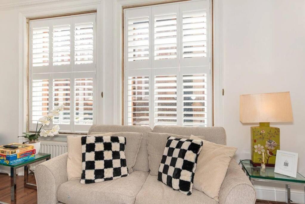 Discover London Central 2 Bedroom In Kensington Exterior foto