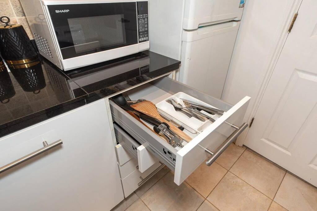 Discover London Central 2 Bedroom In Kensington Exterior foto